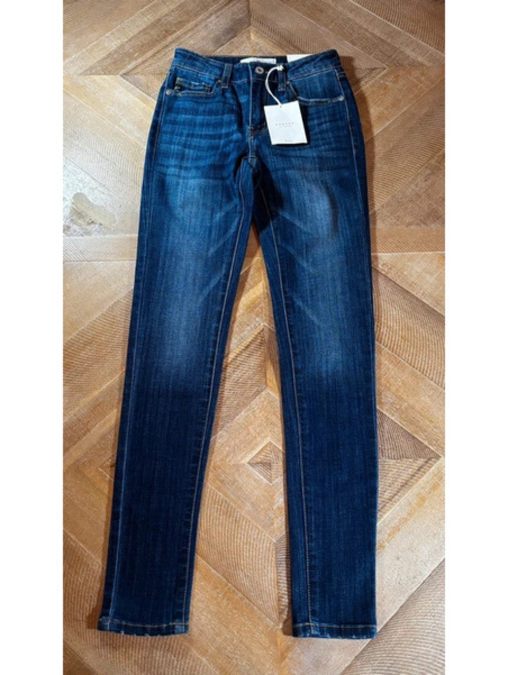 KanCan The Basics Mid Rise Skinny Jeans Women’s Size 24 Dark Wash NWT (192)